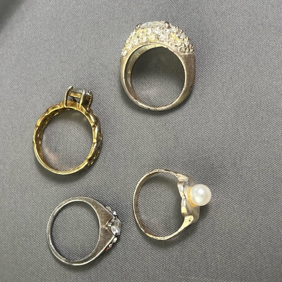 VTG Costume Rings Jewelry Lot of 4 - Picture 9 of 10
